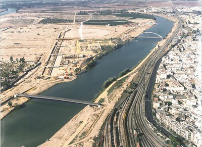 Torneo antes de la eliminación de las estructuras ferroviarias Torneo antes de la eliminación de las estructuras ferroviarias
