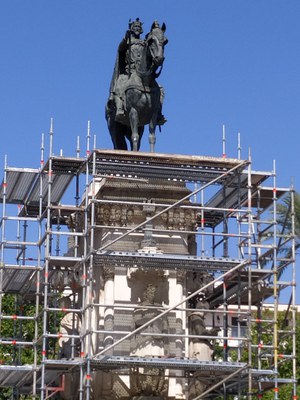 Rey San Fernando (andamios) Rey San Fernando (andamios)