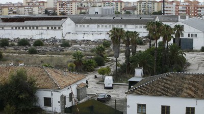 Vista general de la antigua algodonera de Parque Alcosa donde se construirán más de 900 viviendas