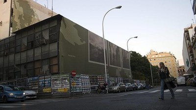 Aspecto del edificio que antaño acogiera la antigua comisaría de policía y que ahora podrá transformarse para acoger usos de carácter terciario