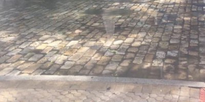 Tramo de calle pavimentada con adoquín de Gerena 