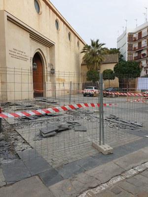 Delantera del templo de los Gitanos, en obras en estos momentos