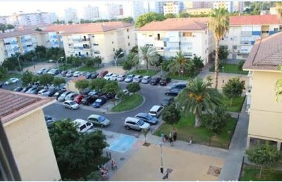 Vista general de la Plaza Encina del Rey, en el Parque Alcosa