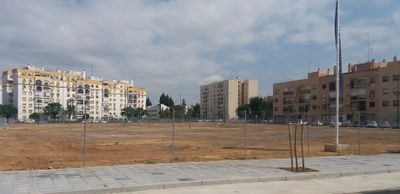 Una de las tres parcelas sobre las que se edificarán viviendas 