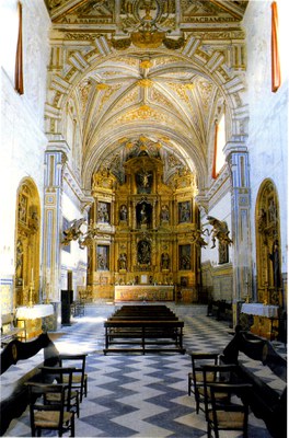 Interior de la iglesia del convento de Santa Clara