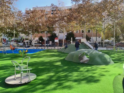 Nueva zona infantil creada en el parque 