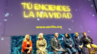 El delegado de Hábitat Urbano presenta la programación navideña del Ayuntamiento junto a representantes de las empresas colaboradoras 
