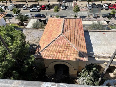 Nueva cubierta, ya completamente terminada, del vestíbulo del pabellón 