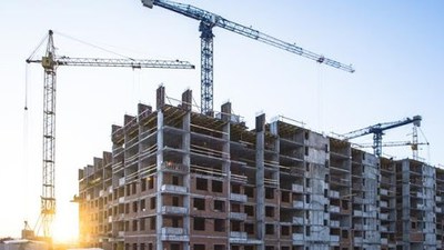 bloque de viviendas en construcción en Sevilla