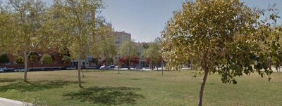 Zona libre de la calle Japón, en Sevilla Este, que va a ser reequipada