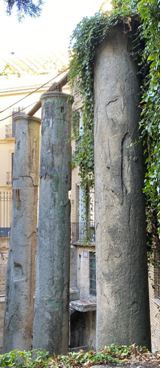 Collumnas romanas de la calle Mármoles