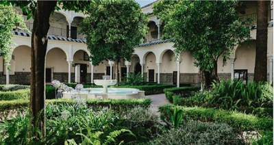 El claustro del antiguo convento de Santa Clara fue uno de los primeros espacios rehabilitados y abiertos al público