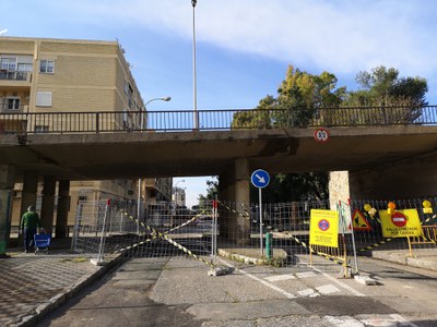 El proyecto de acondicionamiento del puente de la Avda. de Coria ha podido iniciarse esta semana 