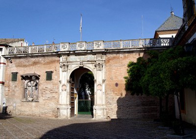 La Casa de Pilatos es uno de los inmuebles a los que se les ha pedido que revise algunos elementos de sus fachadas como medida de seguridad